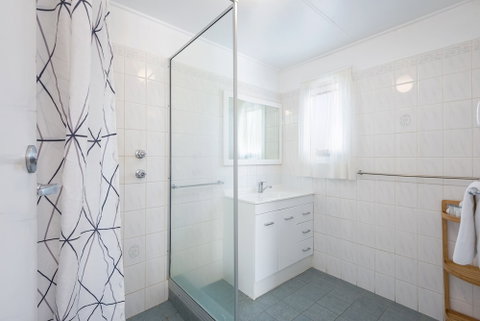 Albany Holiday Units - Accommodation Tasmania 5