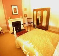 Cromwell House - Accommodation Tasmania