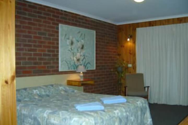 Tooleybuc ACT Accommodation Tasmania