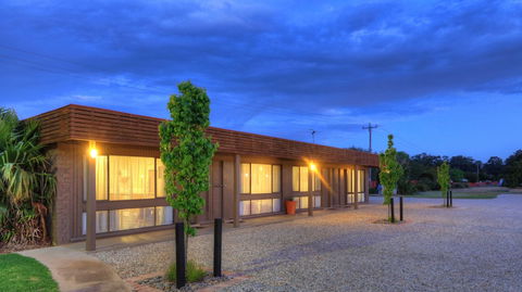 Motel Meneres - Accommodation Tasmania 0