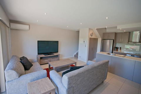 K Bay 7 - Accommodation Tasmania 0