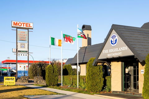 New England Motor Lodge - Accommodation Tasmania 0