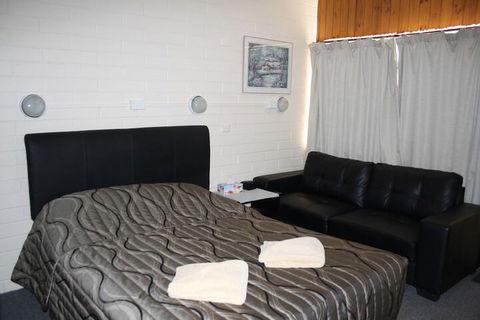 Nhill Oasis Motel - Accommodation Tasmania 3