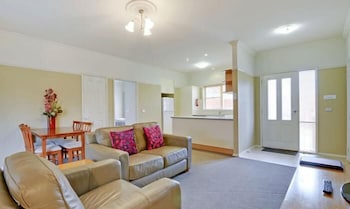 Traralgon Serviced Apartments - Accommodation Tasmania 2