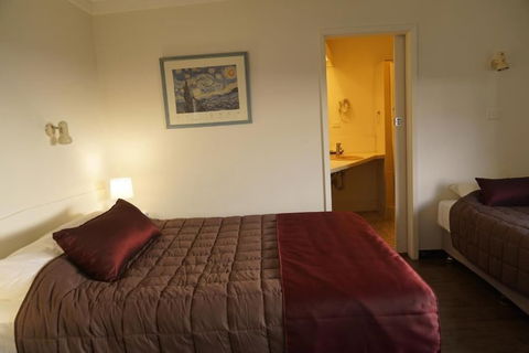Country Motor Inn Singleton - Accommodation Tasmania 6