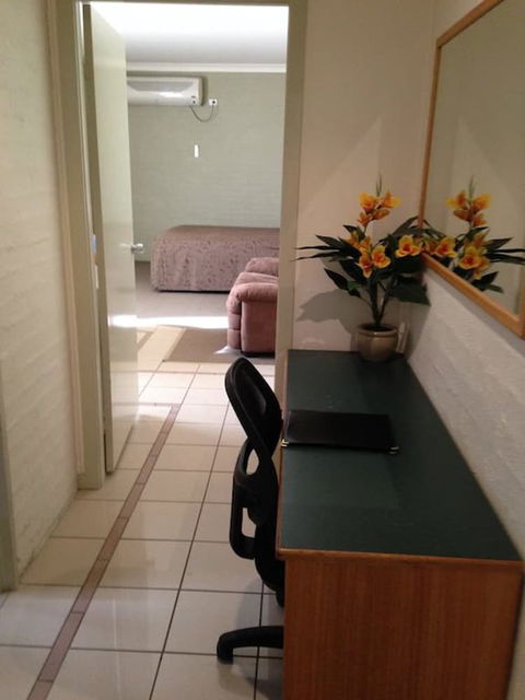 Francis Phillip Motor Inn - Accommodation Tasmania 6