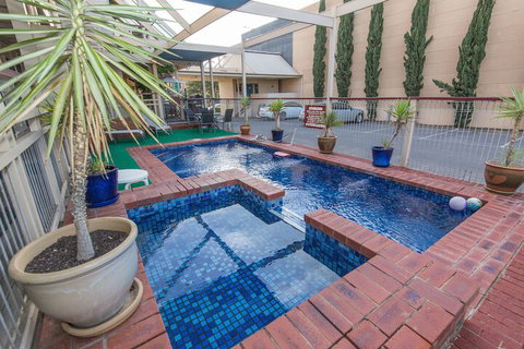 MAS Country Riverboat Lodge Motor Inn - Accommodation Tasmania 3