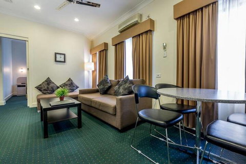 Melbourne's Princes Park Motor Inn - Accommodation Tasmania 2