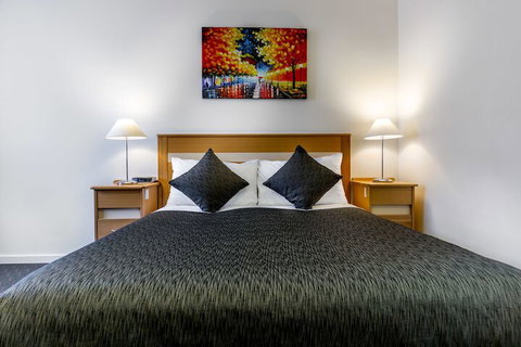 Melbourne's Princes Park Motor Inn - Accommodation Tasmania 7