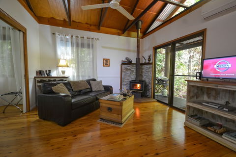 Crater Lakes Rainforest Cottages - Accommodation Tasmania 5