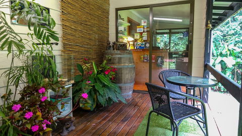 Crater Lakes Rainforest Cottages - Accommodation Tasmania 2