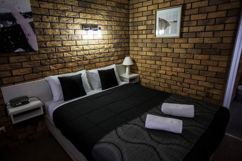 Park House Motor Inn - Accommodation Tasmania 4