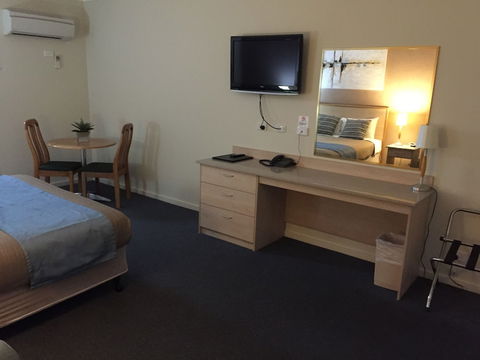 Golf Links Motel - Accommodation Tasmania 5