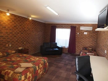Cobar Town And Country Motor Inn - Accommodation Tasmania 5