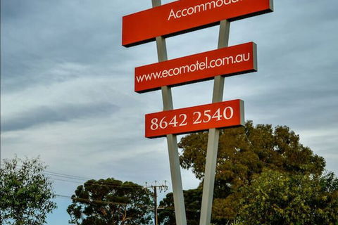 Crossroads Ecomotel - Accommodation Tasmania 1