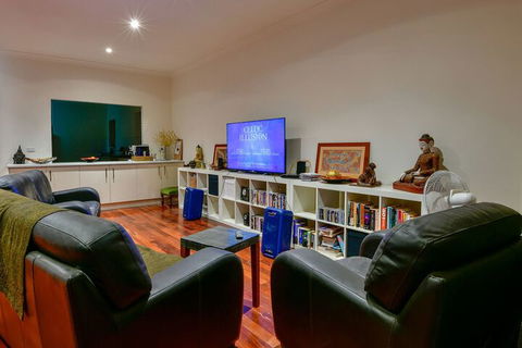 Crossroads Ecomotel - Accommodation Tasmania 7
