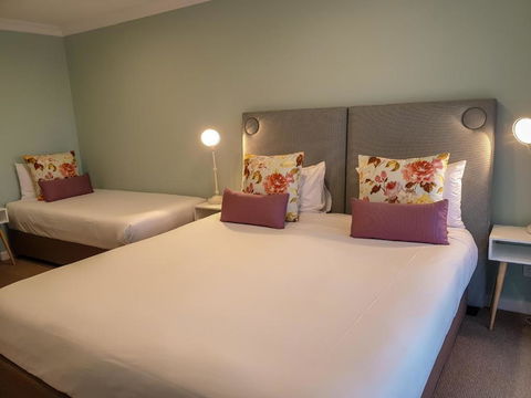 Nagambie Waterfront Motel - Accommodation Tasmania 1