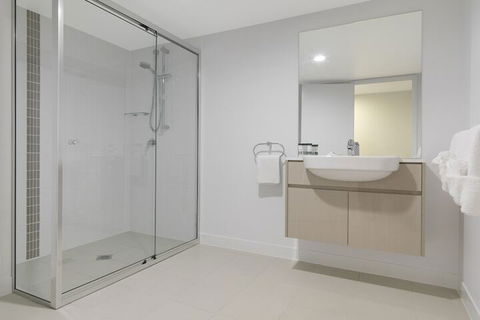 Oaks Mackay Carlyle Suites - Accommodation Tasmania 1