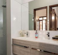 Fairway Manor Accommodation - Accommodation Tasmania