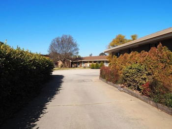 Jacaranda Motel & Holiday Units - Accommodation Tasmania 1