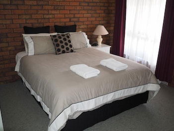 Jacaranda Motel & Holiday Units - Accommodation Tasmania 6