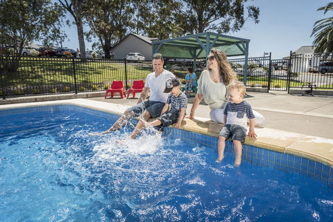 Hahndorf Resort - Accommodation Tasmania 2