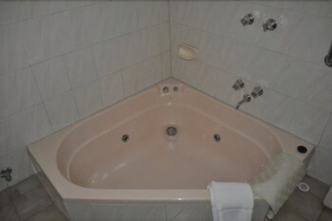 Nunawading Motor Inn - Accommodation Tasmania 7