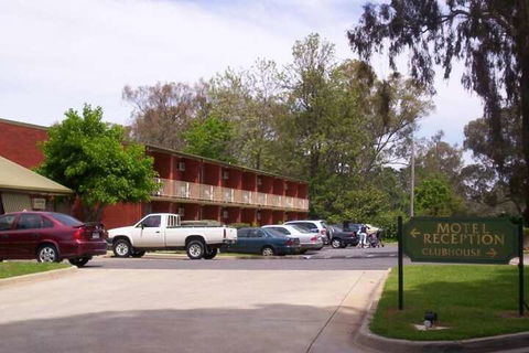 Corowa Golf Club Motel - Accommodation Tasmania 6