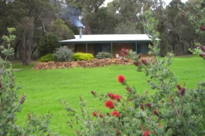 Lowlands Beach WA Accommodation Tasmania