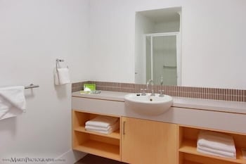 Morayfield Tavern & Motel - Accommodation Tasmania 5