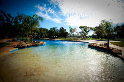 Tasman Holiday Parks - Merool On The Murray - Accommodation Tasmania 2