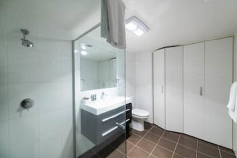 Accommodate Canberra - Century - Accommodation Tasmania 3