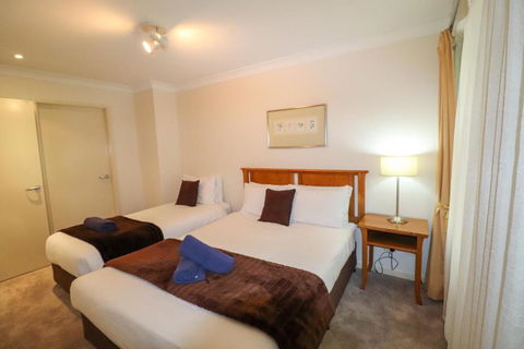 Dollarbird Treetops Townhouse - Accommodation Tasmania 3