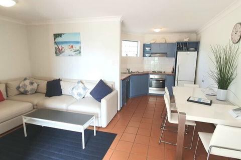 Scarborough Beach Front Resort Shell 4 - Accommodation Tasmania 1