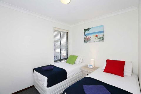 Scarborough Beach Front Resort Shell 4 - Accommodation Tasmania 6