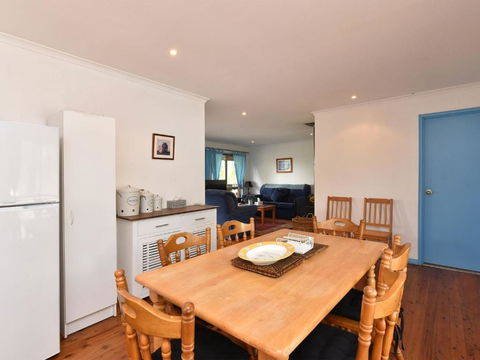 Wallaby Cottage Cute Accom In Bushland Setting - Accommodation Tasmania 6