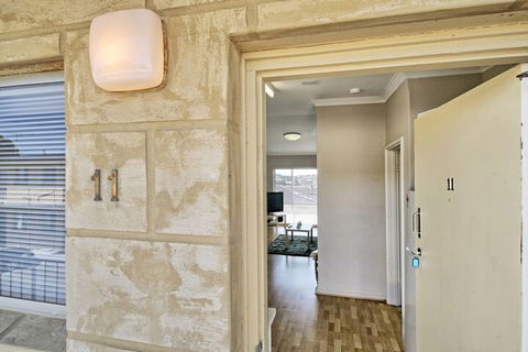 Acacia Holiday Or Business Stay Accommodation - Accommodation Tasmania 1