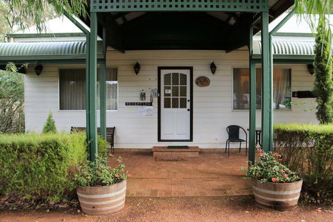 Treenbrook Cottages - Accommodation Tasmania 4