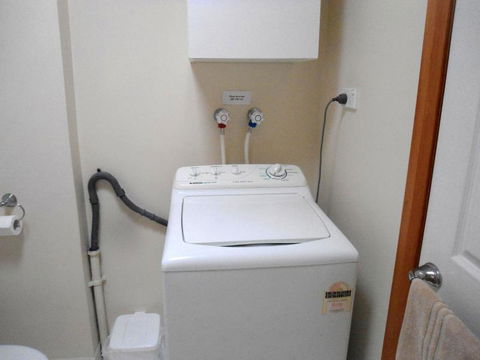 Ashwood Apartment Bellerive - Accommodation Tasmania 3