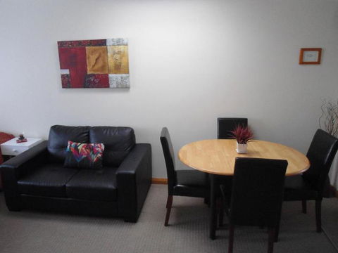 Ashwood Apartment Bellerive - Accommodation Tasmania 6