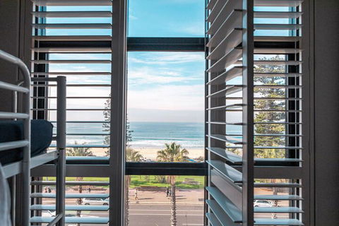Wake Up! Bondi Beach - Accommodation Tasmania 4