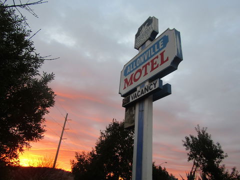 Allonville Motel - Accommodation Tasmania 2