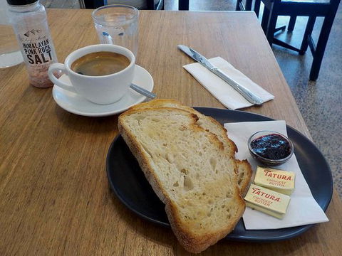 Co Cafe - Accommodation Tasmania 0