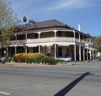 Seven Creeks Hotel - Accommodation Tasmania