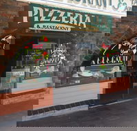 Anna  Sam Pizzeria Restaurant - Accommodation Tasmania