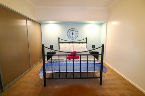 Naked Whisky Bar - Accommodation Tasmania 0