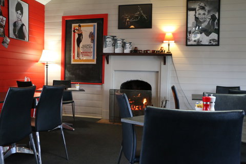 RnR's Diner - Accommodation Tasmania 2