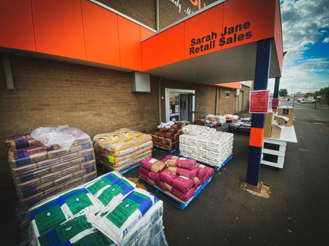 Sarah Jane Fine Foods:  Open Monday - Friday - Accommodation Tasmania 0