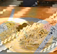 Ya Kwang - Accommodation Tasmania