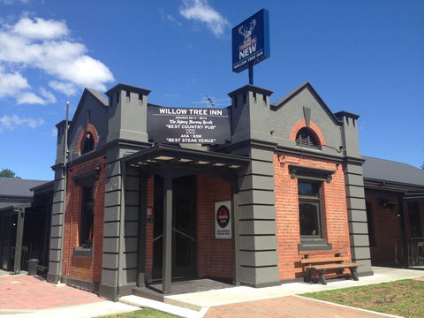 Graze Restaurant At The Willow Tree Inn - Accommodation Tasmania 1